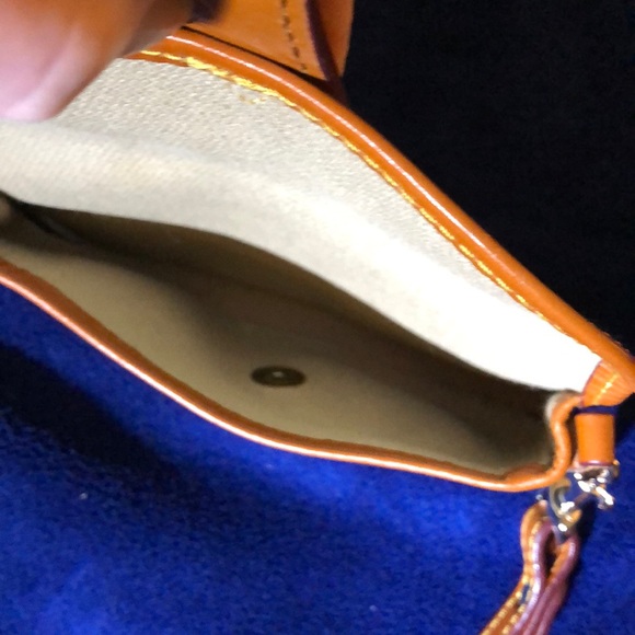Dooney & Burke wristlet - Picture 3 of 8